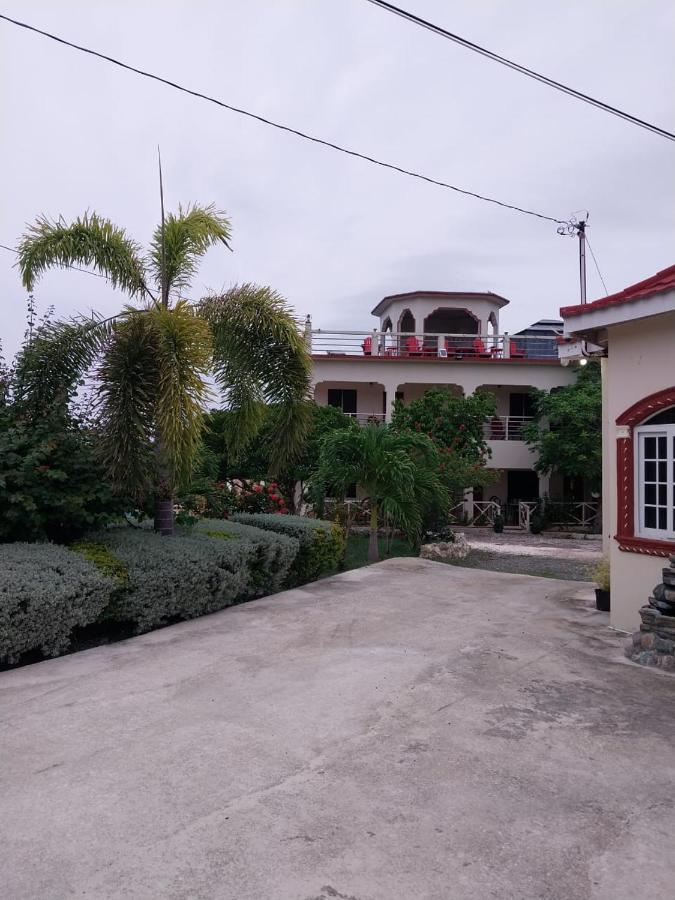 Eliwes Villa Treasure Beach Exteriér fotografie