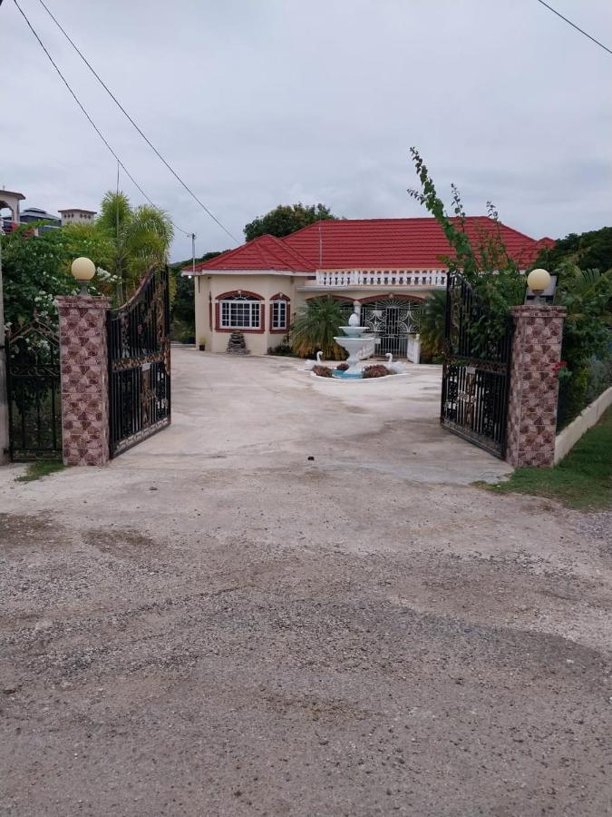 Eliwes Villa Treasure Beach Exteriér fotografie