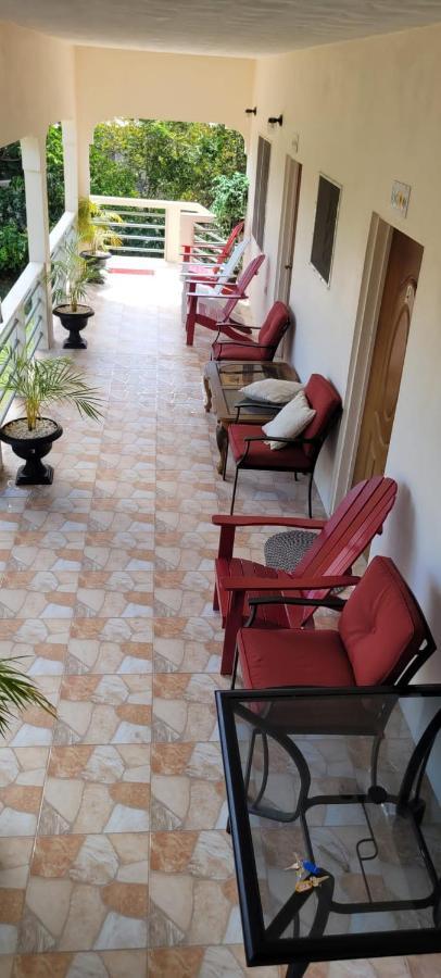 Eliwes Villa Treasure Beach Exteriér fotografie